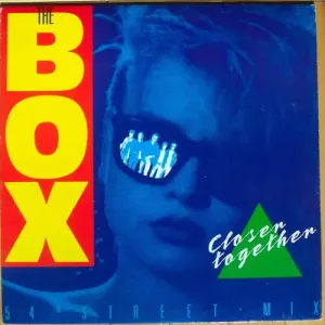 Pochette de Closer Together de The Box