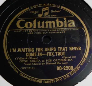 Pochette de I'm Waiting for Ships That Never Come In / We Three de Ray Noble and His Orchestra - Gene Krupa and His Orchestra