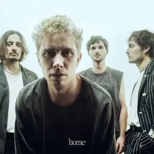 Pochette de Home de Last Train