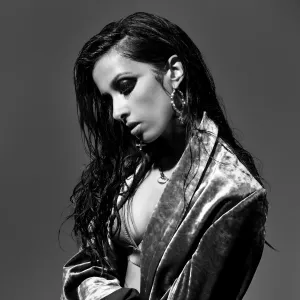 Pochette de The Machine de Anjulie