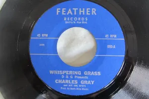 Pochette de Whispering Grass / Into Each Life (Some Rain Must Fall) de The Ink Spots