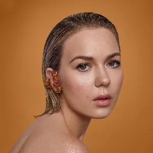 Pochette de Stay de Monika Linkytė