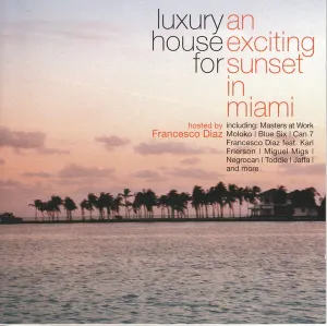 Pochette de Luxury House for an Exciting Sunset in Miami de Francesco Diaz