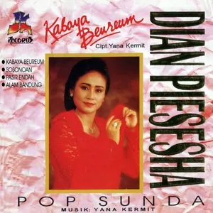 Pochette de Kabaya Beureum de Dian Piesesha