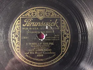 Pochette de I Wake Up Smiling / You're Mine, You! de Guy Lombardo and His Royal Canadians