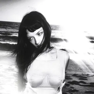 Pochette de Back to Me de The Marías