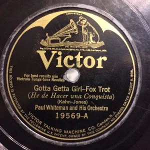Pochette de Gotta Getta Girl / Insufficient Sweetie de Paul Whiteman and His Orchestra