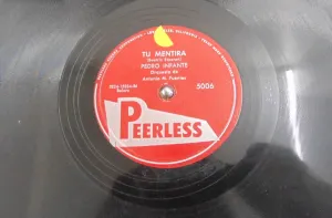 Pochette de Tu mentira / La cama de piedra de Pedro Infante