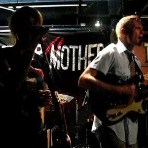 Pochette de 2008‐10‐08: 1848 SFUO Bar, Ottawa, ON, Canada de Mother Mother