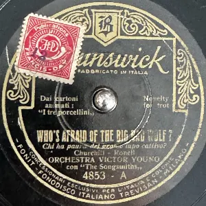 Pochette de Who's Afraid of the Big Bad Wolf / The Last Round-Up de Victor Young and His Orchestra