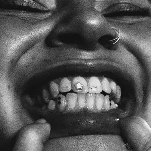 Pochette de you’re a star de Amyl and the Sniffers - Fred again..