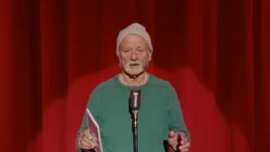 Pochette de Santa Baby de Laufey