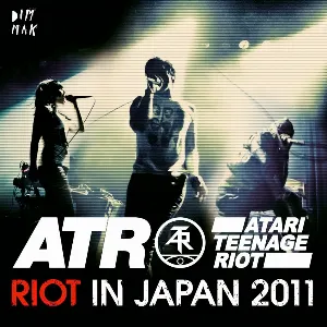 Pochette Riot in Japan 2011
