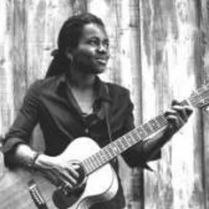 Pochette de Talkin Bout A Revolution (Stefan Biniak Private Edit) de Tracy Chapman