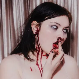 Pochette de everybody hates me de GAYLE