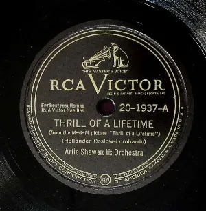 Pochette de Thrill of a Lifetime / Lucky Number de Artie Shaw and His Orchestra