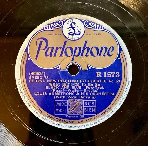 Pochette de Black and Blue / Sweet Savannah Sue de Louis Armstrong & His Orchestra