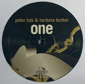 Pochette de One de Peter Luts