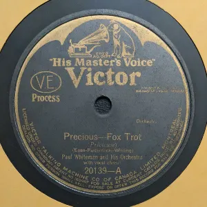 Pochette de Precious / Moonlight on the Ganges de Paul Whiteman and His Orchestra