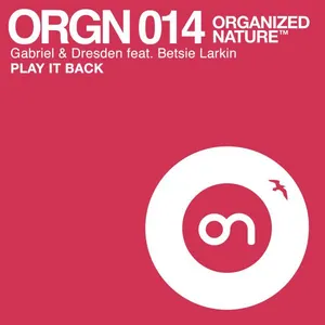 Pochette de Play It Back de Betsie Larkin