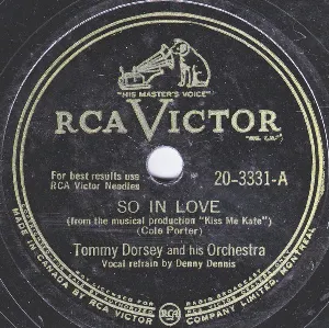 Pochette de So in Love / While the Angelus Was Ringing de Tommy Dorsey and His Orchestra