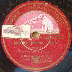 Pochette de Moonlight Serenade / Sold American de Glenn Miller and His Orchestra
