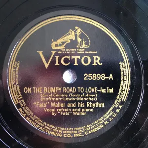 Pochette de On the Bumpy Road to Love / We, the People de Fats Waller and His Rhythm