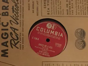 Pochette de Knock Me a Kiss / That's What You Think de Gene Krupa and His Orchestra