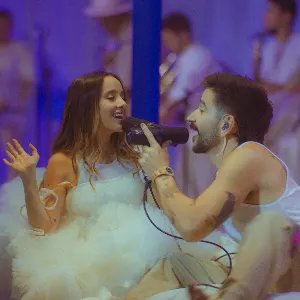 Pochette de PLIS de Evaluna Montaner - Camilo