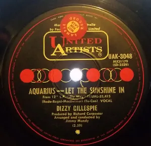 Pochette Medley: Aquarius - Let the Sunshine In / Games People Play