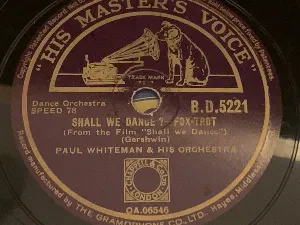 Pochette de Shall We Dance? / They All Laughed de Paul Whiteman and His Orchestra - Tommy Dorsey and His Orchestra