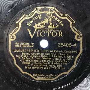 Pochette de Love Me or Leave Me / Exactly Like You de Benny Goodman and His Orchestra