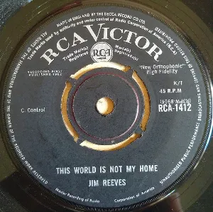 Pochette de This World Is Not My Home / Take My Hand Precious Lord de Jim Reeves